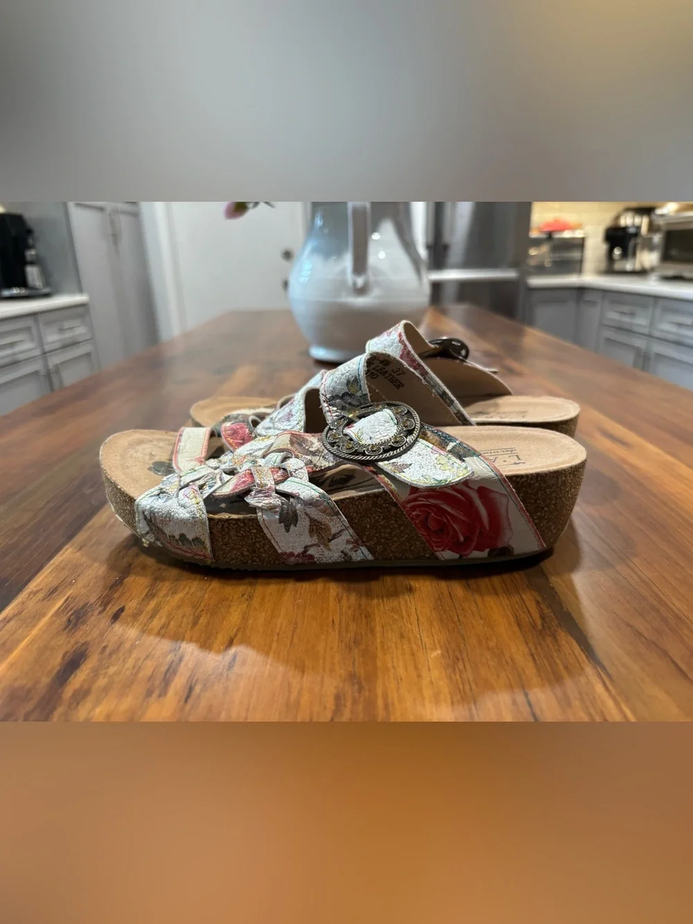 L’Artiste Spring Step YARDEN Hand Painted Leather Wedge Sandal Euro 37 US 7
